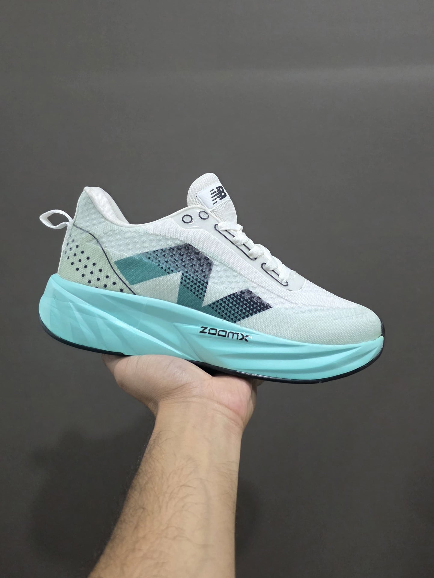 NEW BALANCE SHOES