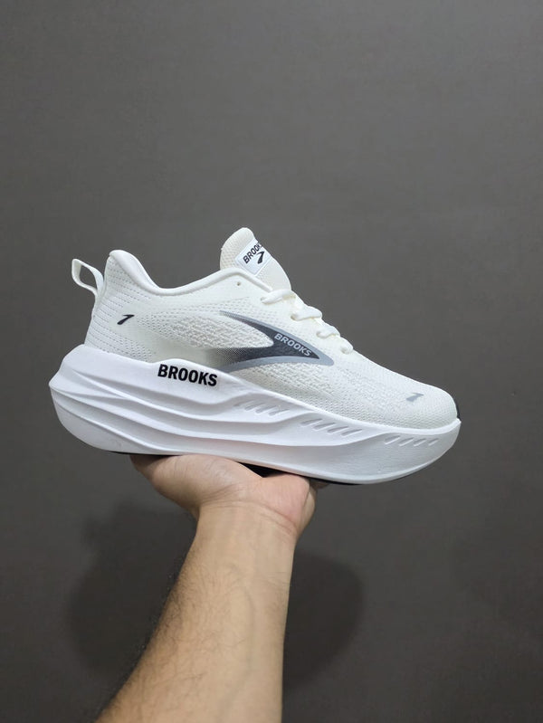 BROOKS SHOES