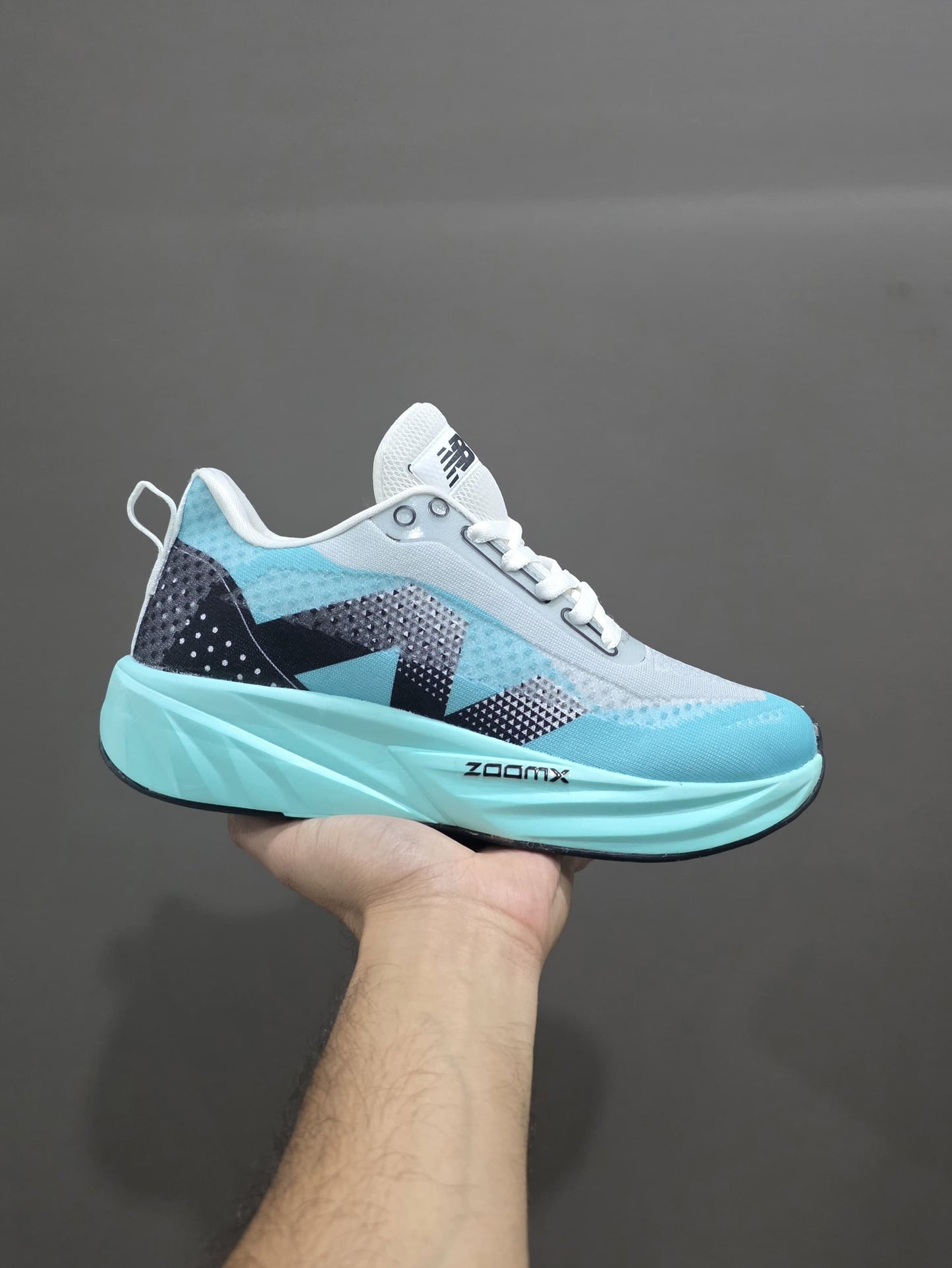 NEW BALANCE SHOES