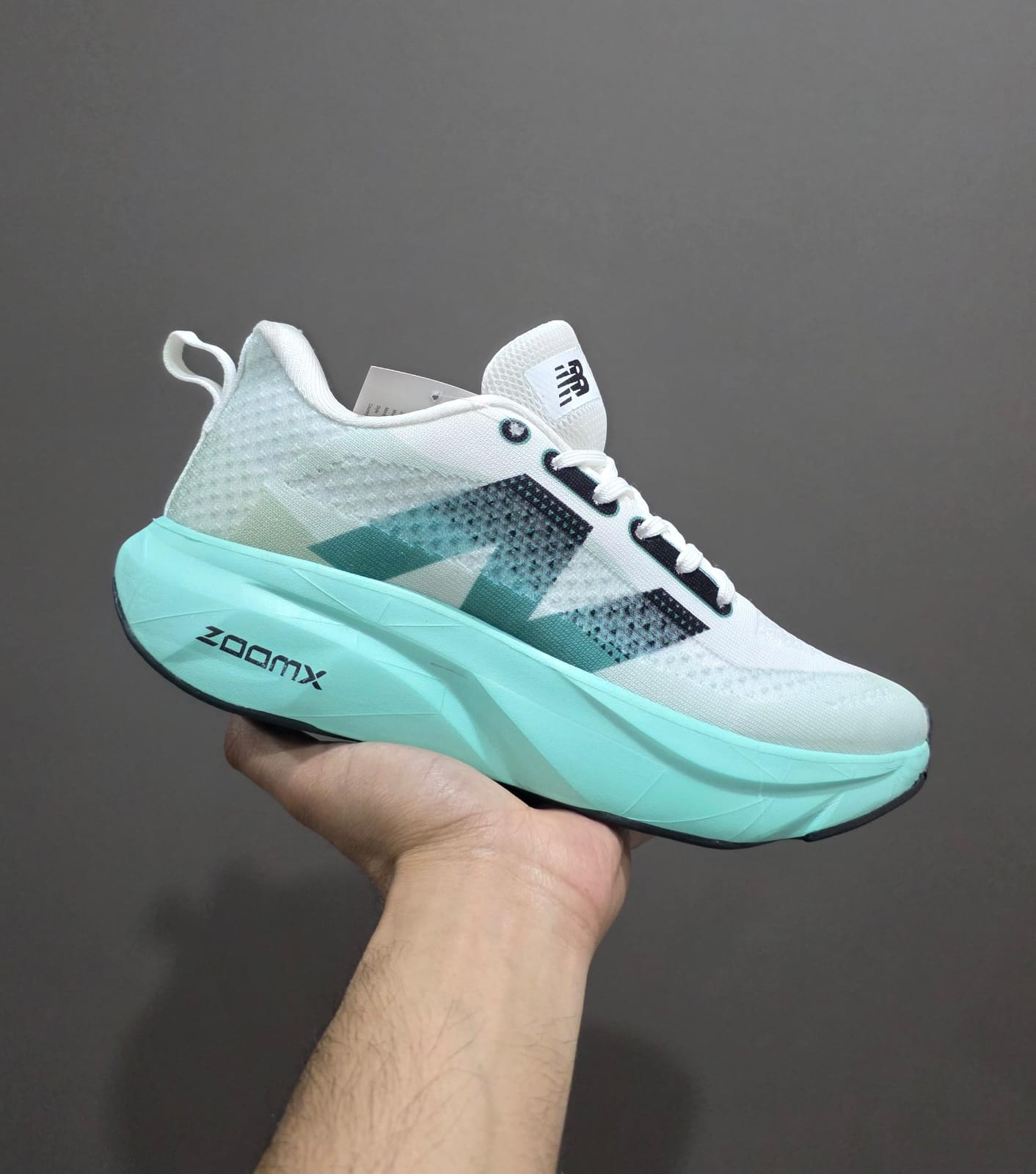 NEW BALANCE SHOES